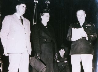 Walter and Cordie Gammon recieve Medal of Honor Citation