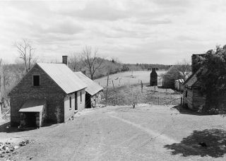Loom house and kitchen