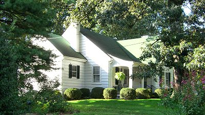 220 Catalpa Drive